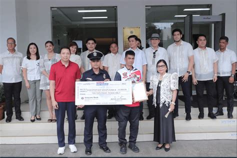 casimiro ynares iii|Antipolo City LGU lauds barangay fire volunteer’s heroism.